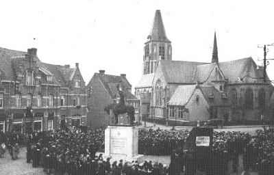 Kerk en markt, Moorslede