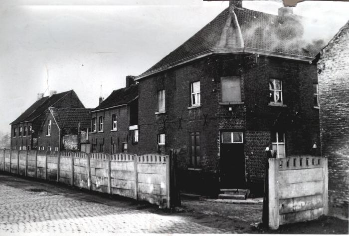Baertshof wordt gesaneerd, Izegem, 1965