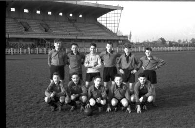 Voetbalploeg, spelers bij de kadetten, Izegem 1957