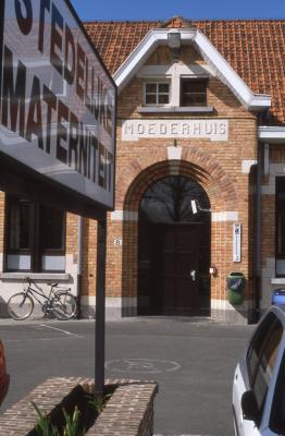 Ingang Moederhuis, 1997