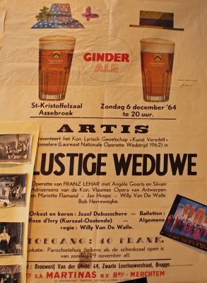 Affiche van de Toneel- en Operetteopvoering "De Lustige Weduwe"  door het  Roeselaars Koninklijk Lyrisch Gezelschap "Kunst Veredelt", Roeselare, 1964