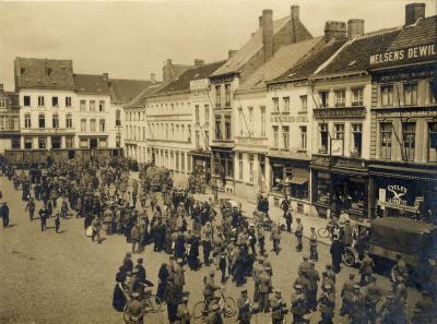 Duitse muziekkapel verwelkomt Engelse krijgsgevangenen