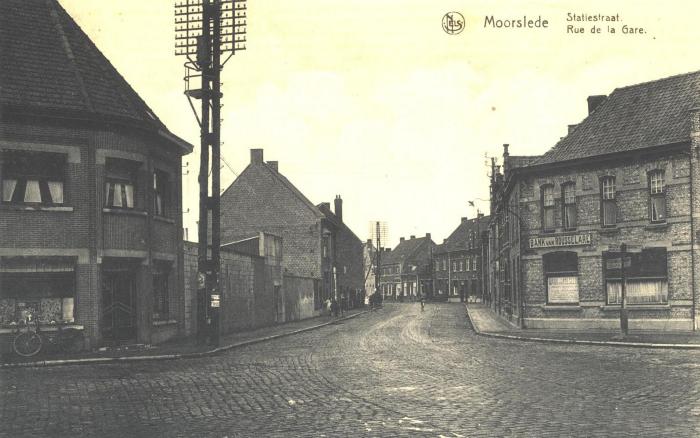 Statiestraat Moorslede met bank