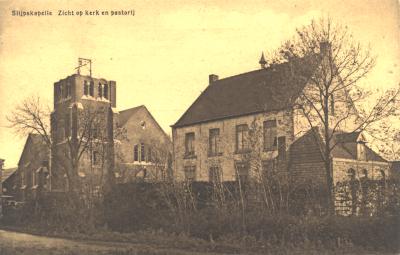 Kerk en pastorij in Slijpskapelle