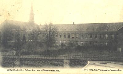 Achterkant klooster, Moorslede