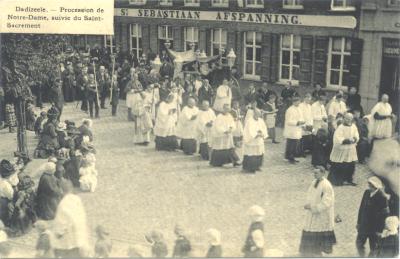 Onze-Lieve-Vrouwprocessie te Dadizele, 1902