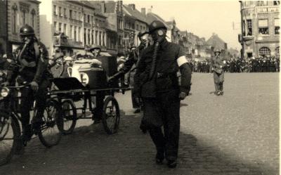 Oefening Passieve Luchtbescherming, fiets voor eerste hulp, 1938