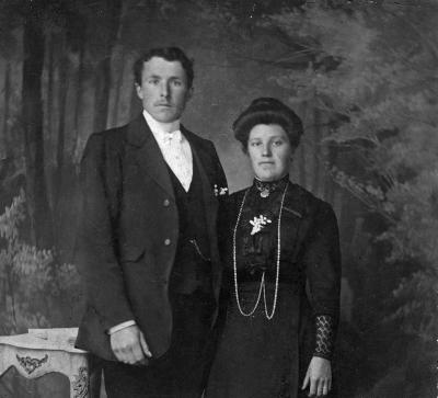 Trouwfoto Remi Camiel Lecluyse en Maria Baelen op 28 oktober 1913, Ingelmunster