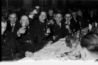 Feesttafel met Warden Meyers, Izegem 1957

