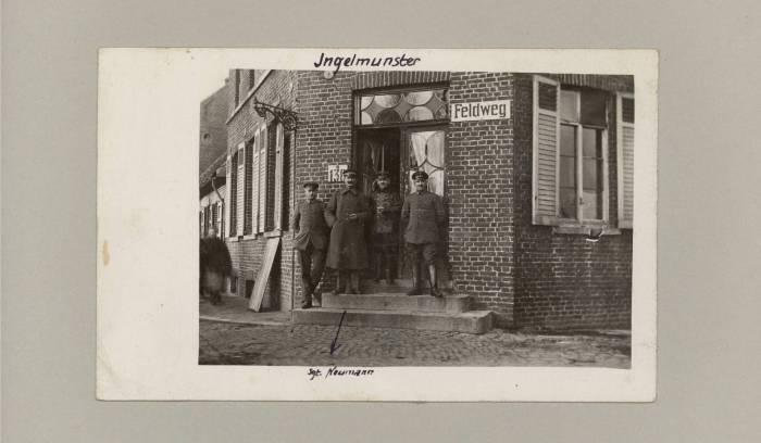 Ingelmunster, soldaten in deuropening