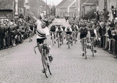 Aankomst van het kampioenschap van Vlaanderen, Gits, 1967