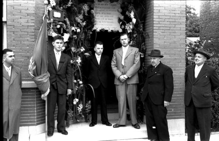 Kampioenviering, vinkenzetten (?), René Geldhof kampioen, Izegem 1957