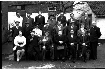 Kampioenviering café "'t Zwaantje", Izegem, 1959 