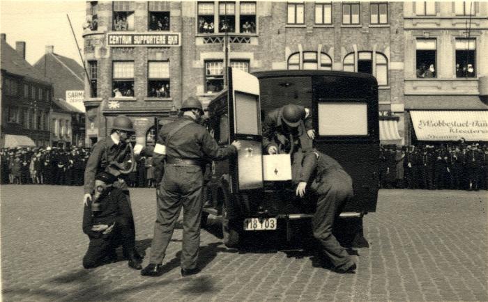 Oefening Passieve Luchtbescherming, ziekenwagen, 1938