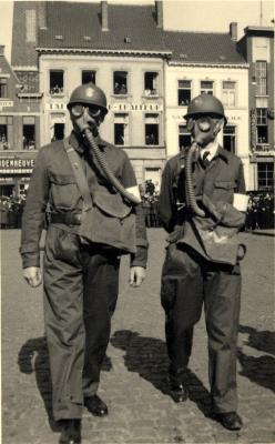 Oefening Passieve Luchtbescherming, gasmaskers, 1938