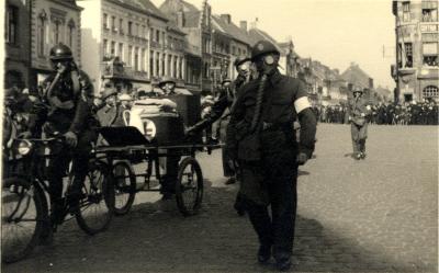 Oefening Passieve Luchtbescherming, fiets voor eerste hulp, 1938