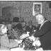 Viering 50 jaar 'spoorders': Deprez krijgt bloemen en geschenken, Izegem 1957