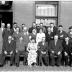 Groepsfoto café 'Kanon', Izegem 1957