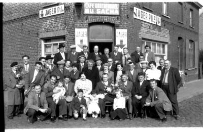 Kampioenviering café 'De Groendendael', Izegem 1957