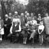 Huldiging kampioen café ' 't Oud Gemeentehuis': groepsfoto, Izegem 1957