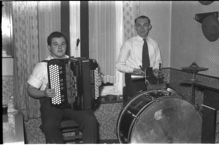 Café 'Sportvriend': orkest, Izegem 1957