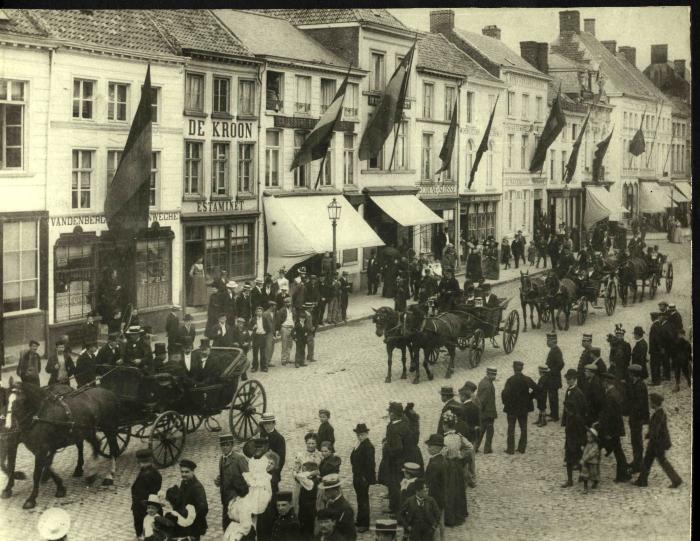 Bezoek Gouverneur van West-Vlaanderen aan Roeselare, rond 1900