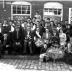 Kampioenviering: groepsfoto 'De April Vissers', Ingelmunster 1957