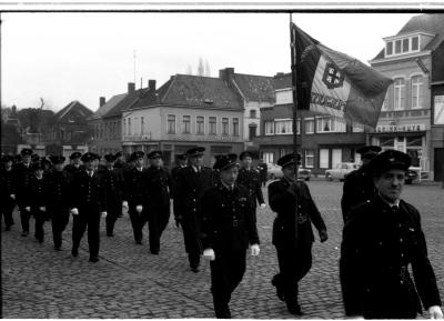 Vrij Brandweerkorps Izegem: optocht, Izegem 1957