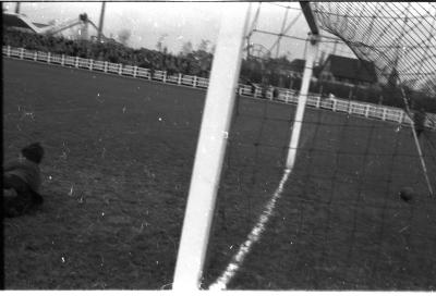 Voetbalmatch Izegem-Ronse: doelpunt, Izegem 1957
