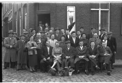 Kunst en Vermaak: groepsfoto, Izegem 1957