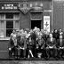 Kampioenviering café 'De Supporter': groepsfoto, Izegem 1958