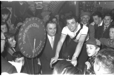 Fietsen op rollen: H. Sabbe op de rollen, Izegem 1958 