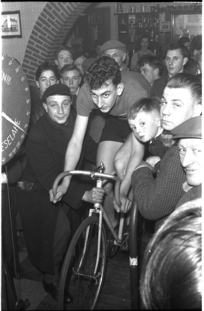 Fietsen op rollen: Silver Baert op de rollen, Izegem 1958