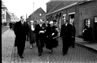 Huldiging Saelen: op weg naar fabriek, Kachtem 1958