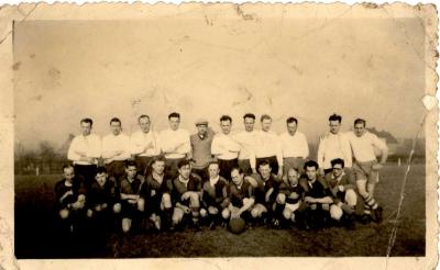Groepsfoto voetbalclub VP Gits, Gits, 1945