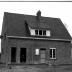 Woonhuis in opbouw: huis van Kamiel, Staden 22 februari 1958