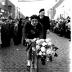 Fotoreportage wielerwedstrijd: Esprit wint, Vanwijnsberghe is 2de, Rollegem-Kapelle 1958