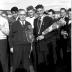 Handboogschutters staande wip Izegem vieren koning, Izegem, 1958