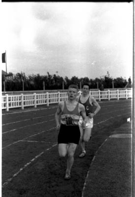Atleet Vandendriessche loopt record, Izegem 1958