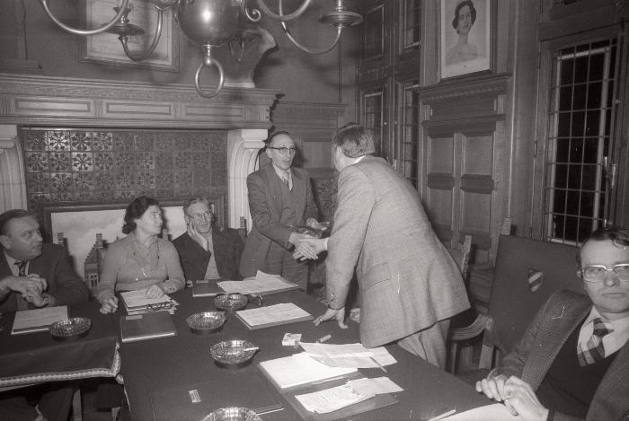 Afscheid G. Vermont en eedaflegging A. Degezelle als schepen, Moorslede februari 1978