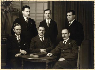 Groepsfoto van het onderwijspersoneel van stadsschool I, 1938